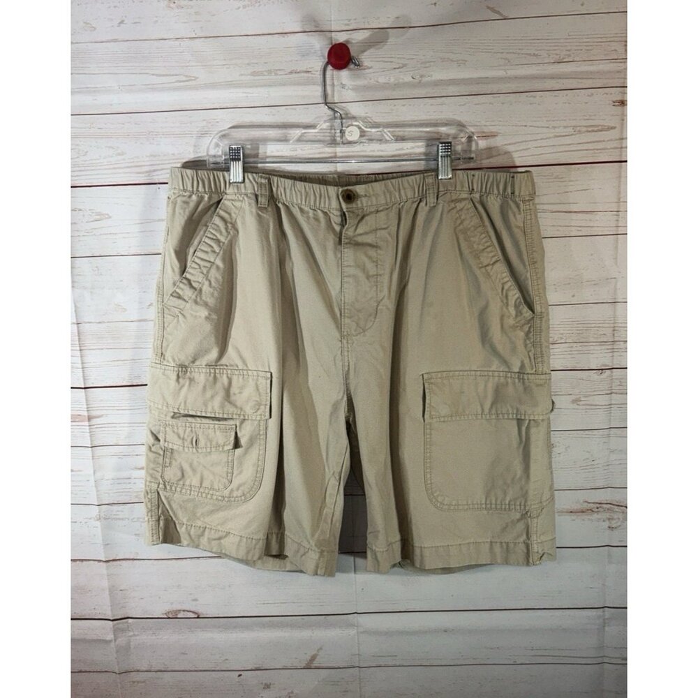 Boston Traders Men's Cargo Shorts XL Beige Stretch khaki Cotton Pockets Utility